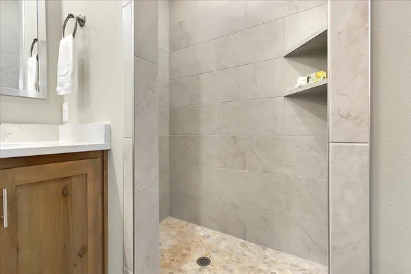 $2,300 | 136 Calvin Drive, Wolfforth, TX 79382