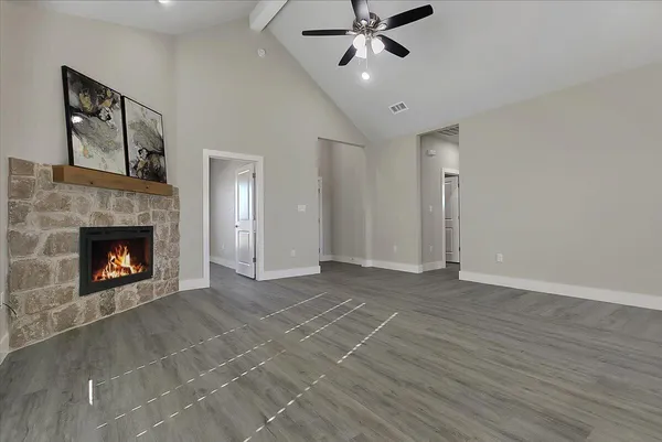 $2,300 | 136 Calvin Drive, Wolfforth, TX 79382