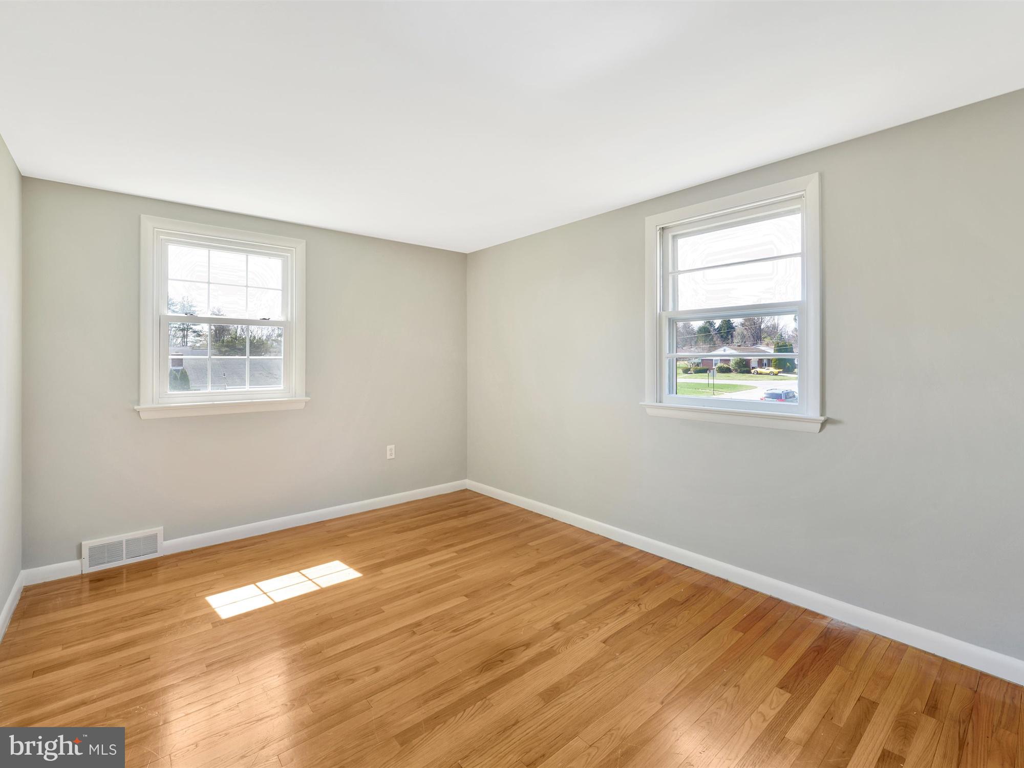1783 Hemlock Road Lancaster, PA 17603 - Photo 15 of 26 Bedroom 2