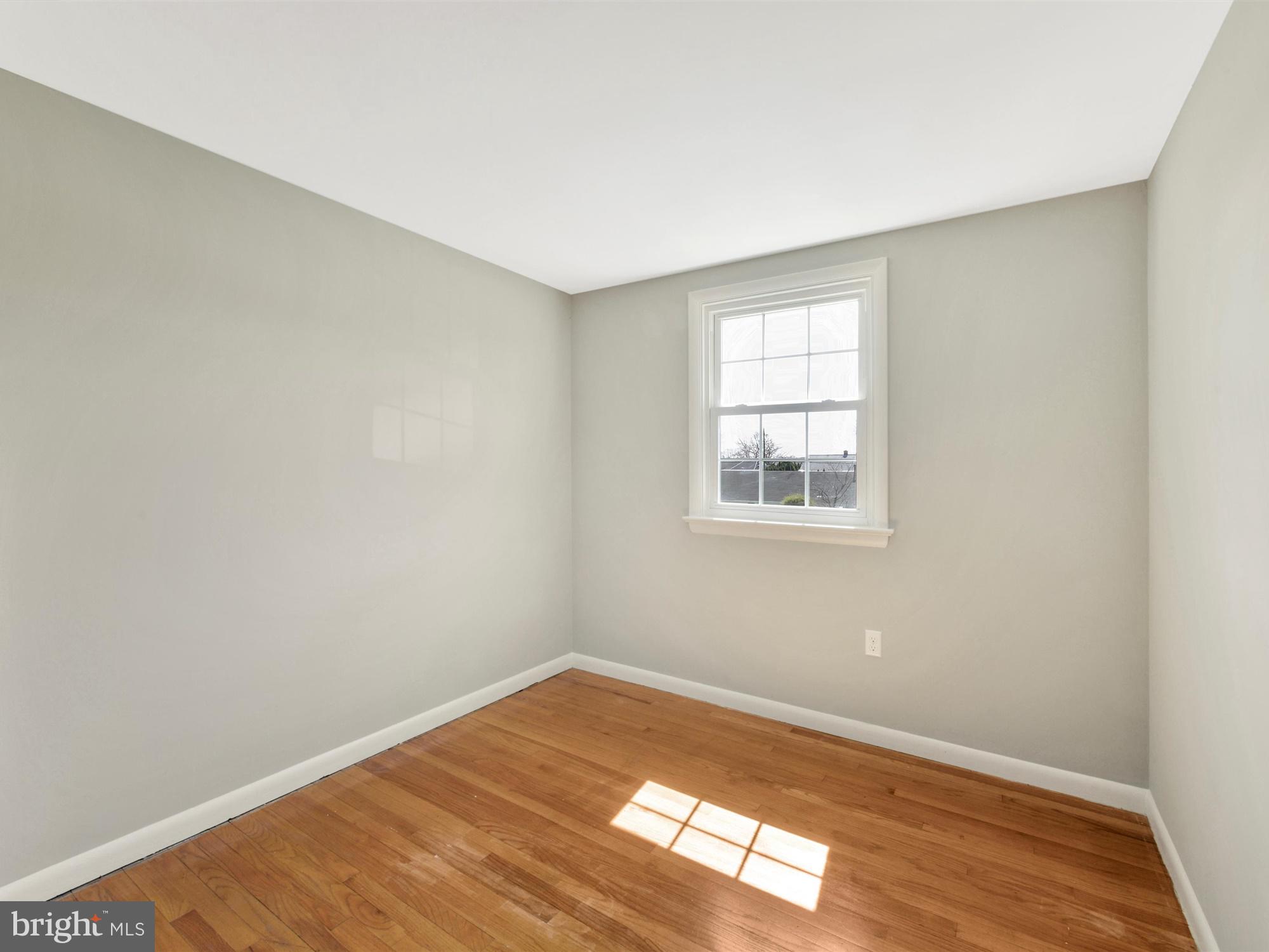 1783 Hemlock Road Lancaster, PA 17603 - Photo 17 of 26 Bedroom 3