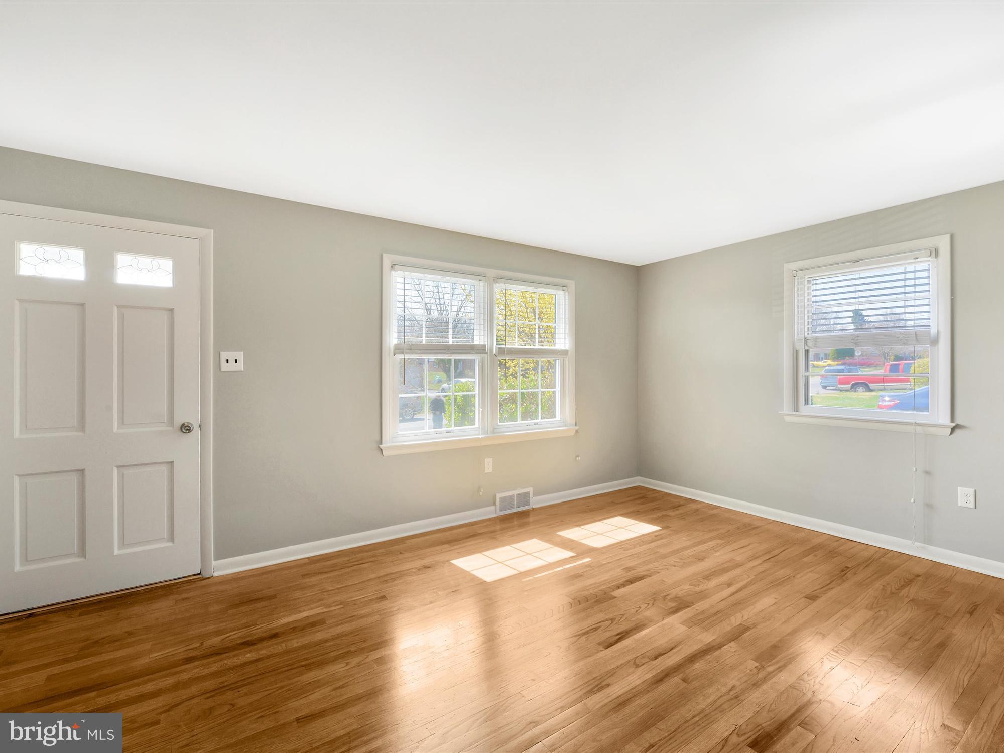 1783 Hemlock Road Lancaster, PA 17603 - Photo 6 of 26 V4