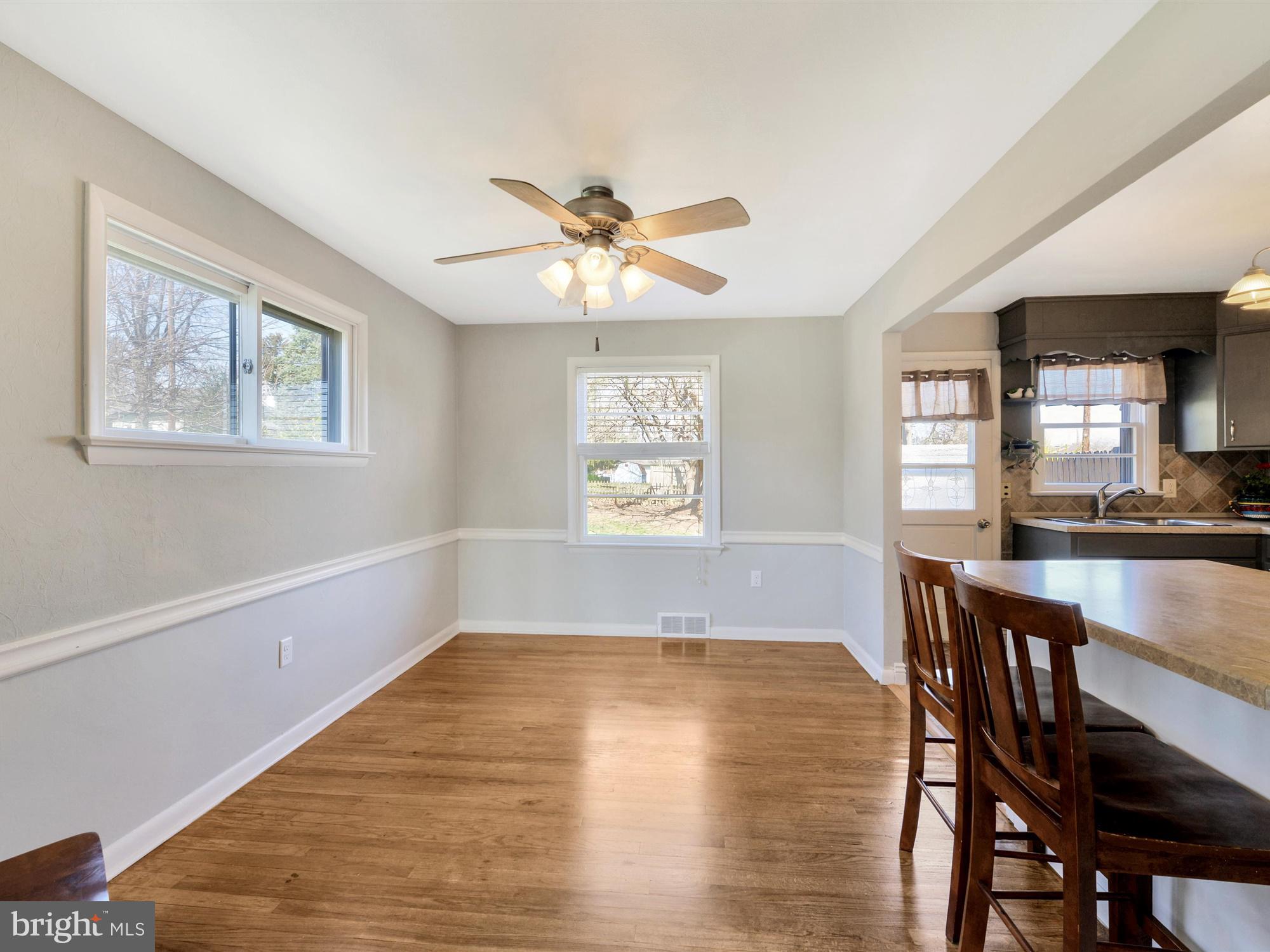 1783 Hemlock Road Lancaster, PA 17603 - Photo 7 of 26 Dining Area