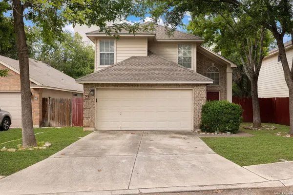$1,950 | 30 Pembroke Lane, San Antonio, TX 78240