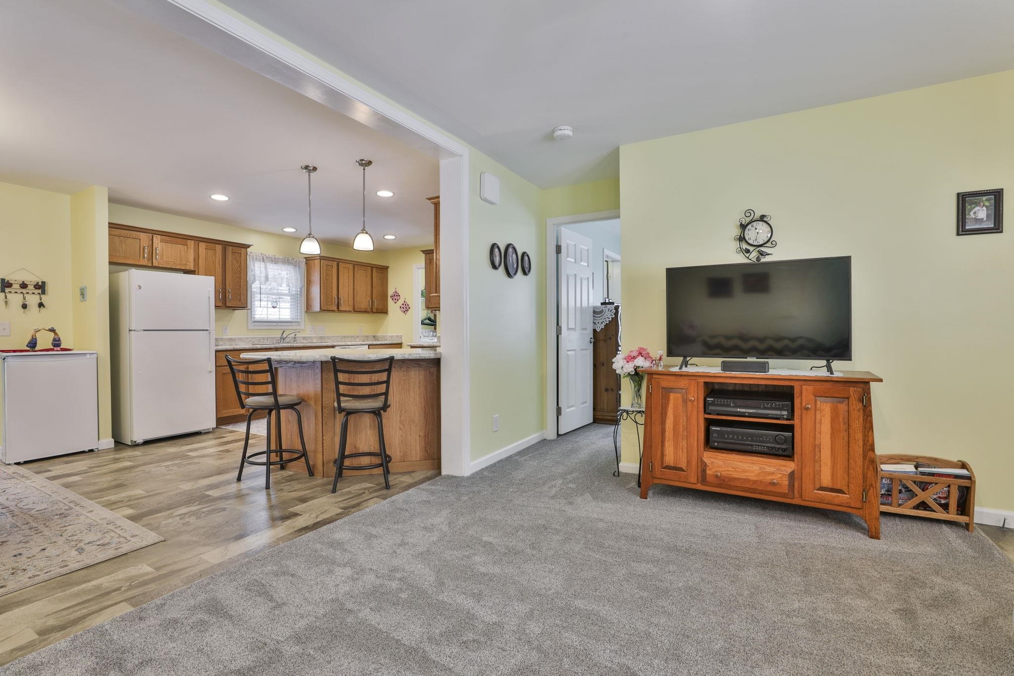 21 Fairfield Drive Concord, NH 03301 - Photo 10 of 30