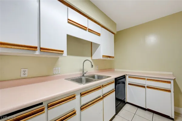 $280,000 | 4511 West Sirius Avenue, Las Vegas, NV 89102