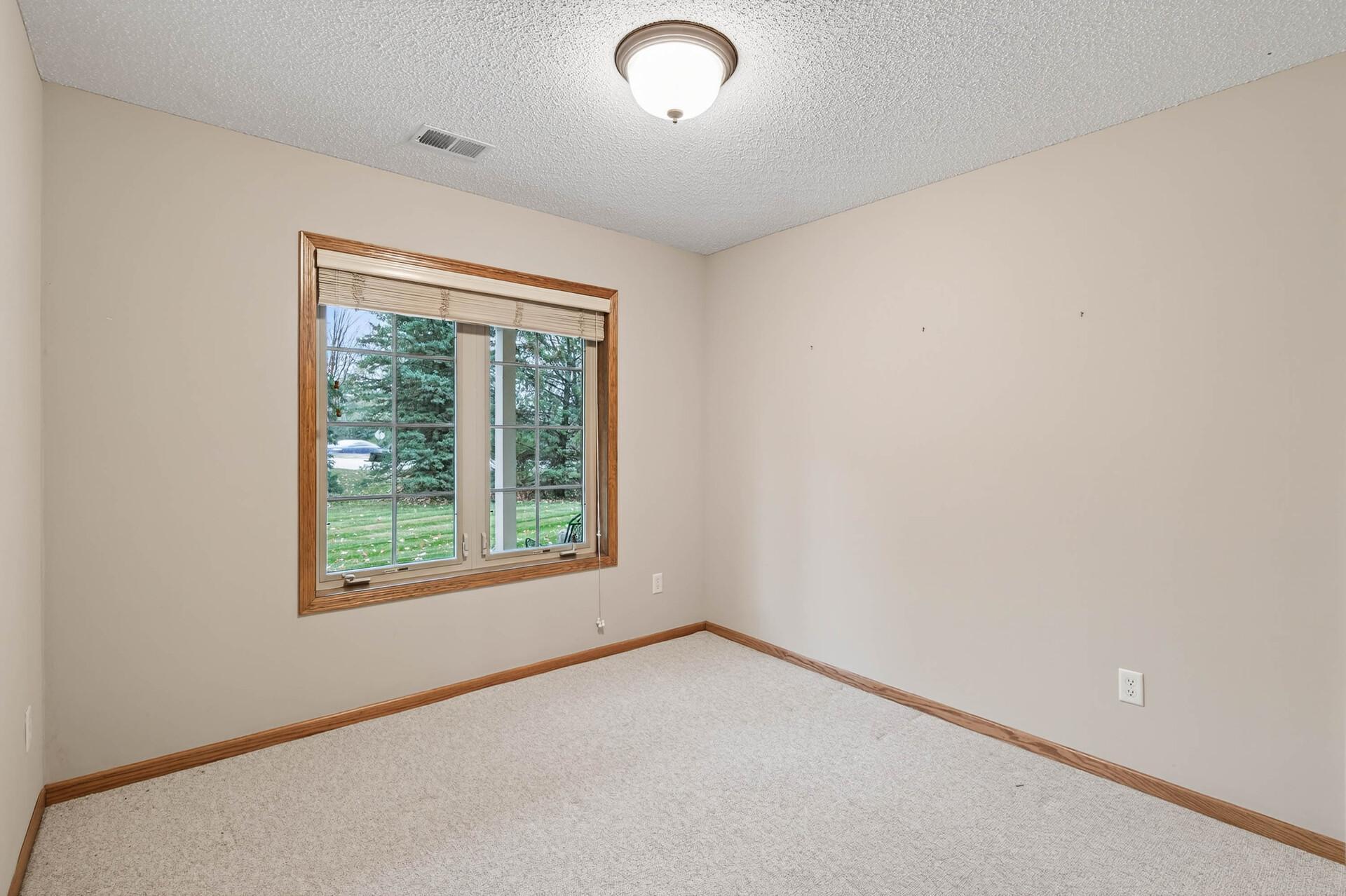 13760 Fenwick Circle Eden Prairie, MN 55346 - Photo 26 of 31