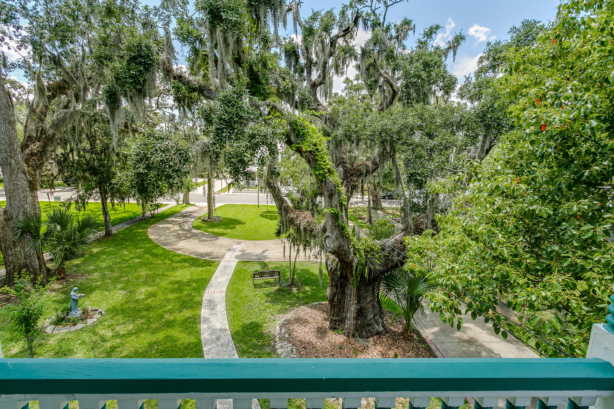 25 Riberia Street St. Augustine, FL 32084 - Photo 29 of 43 Balcony_View_to_Front_Yard