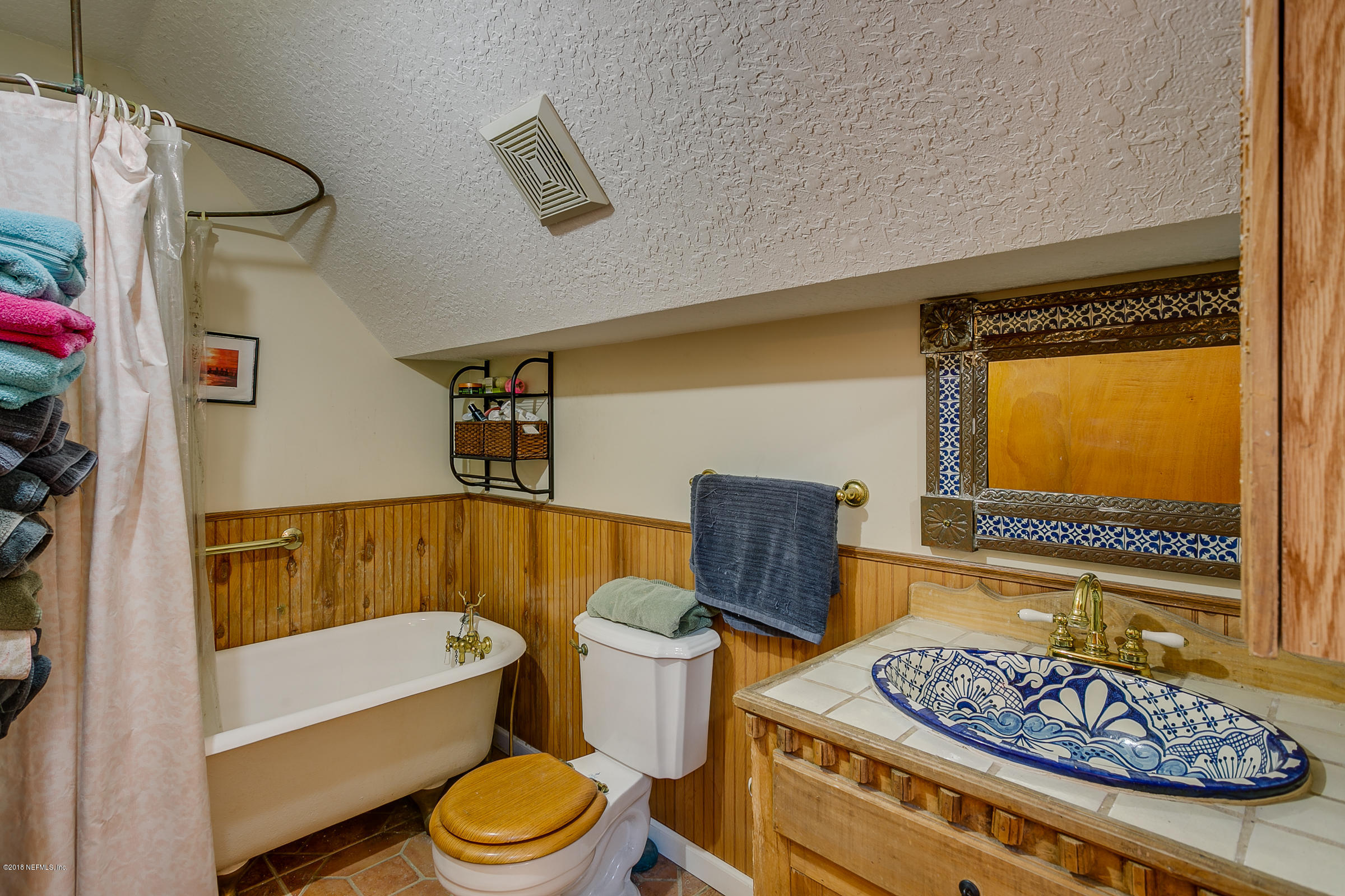 25 Riberia Street St. Augustine, FL 32084 - Photo 40 of 43 Guest_Suite_Bathroom