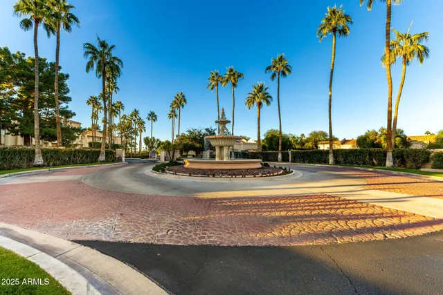 $2,200 | 19420 North Westbrook Parkway, Unit 526, Peoria, AZ 85382