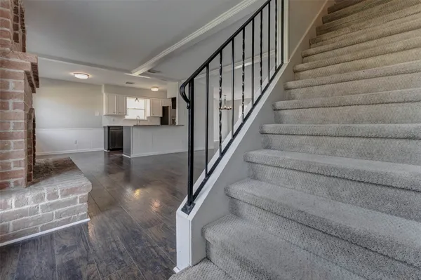 a view of entryway and hall