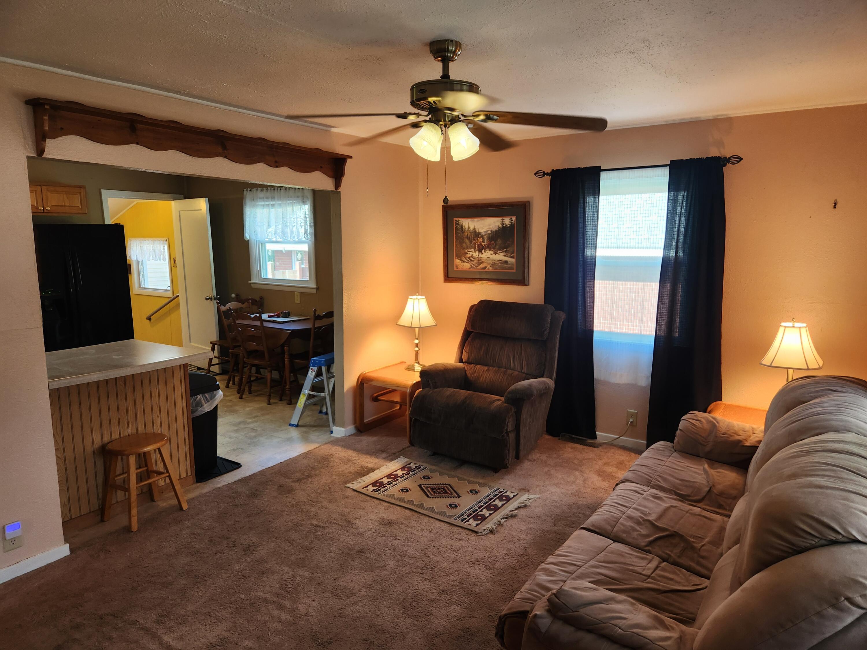 825 West Washington Street Rensselaer, IN 47978 - Photo 6 of 16 3000x2250