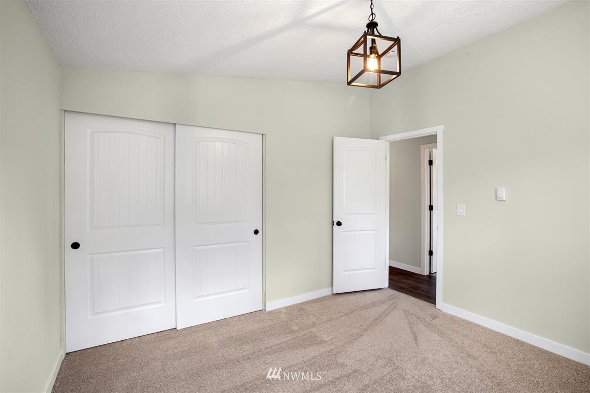 12205 South Keyport Road Northeast Poulsbo, WA 98370 - Photo 13 of 29 Gallery Image 13