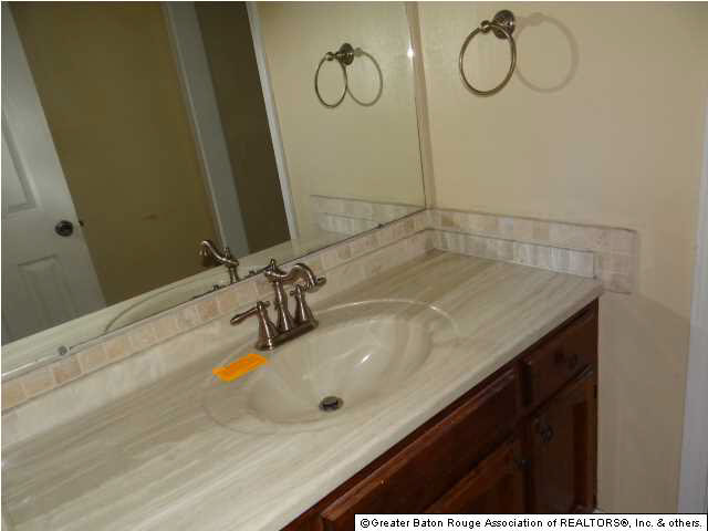 7325 Associate Drive Baton Rouge, LA 70817 - Photo 8 of 10 Gallery Image 8