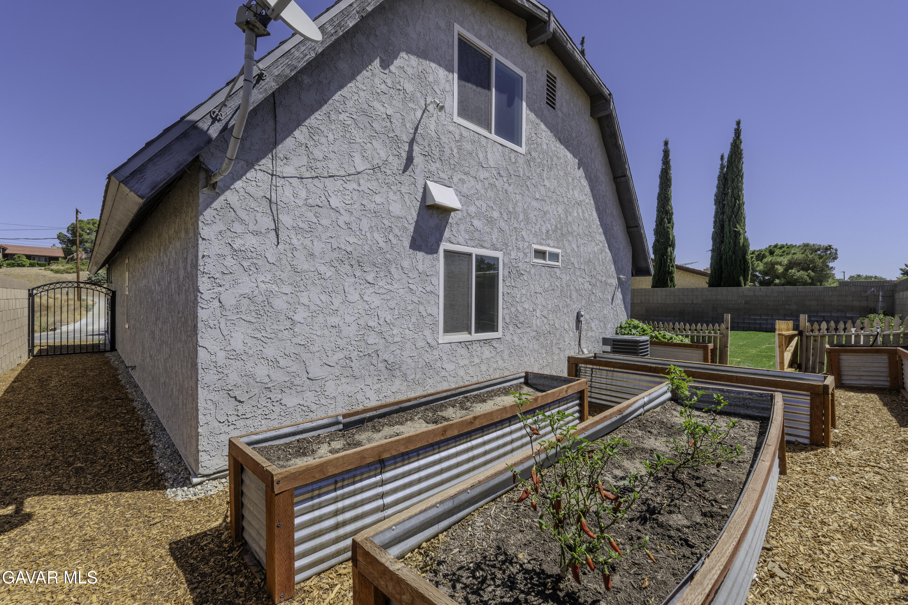 4718 Quartz Hill Road Lancaster, CA 93536 - Photo 37 of 46 36 (1)