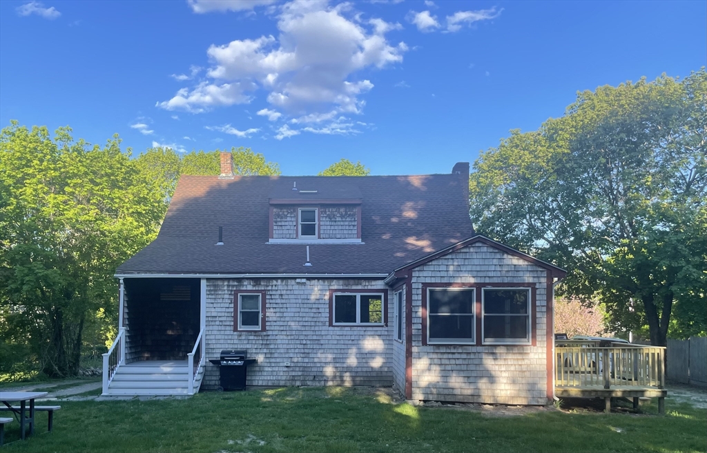 127 King Street Hanover, MA 02339 - Photo 2 of 33