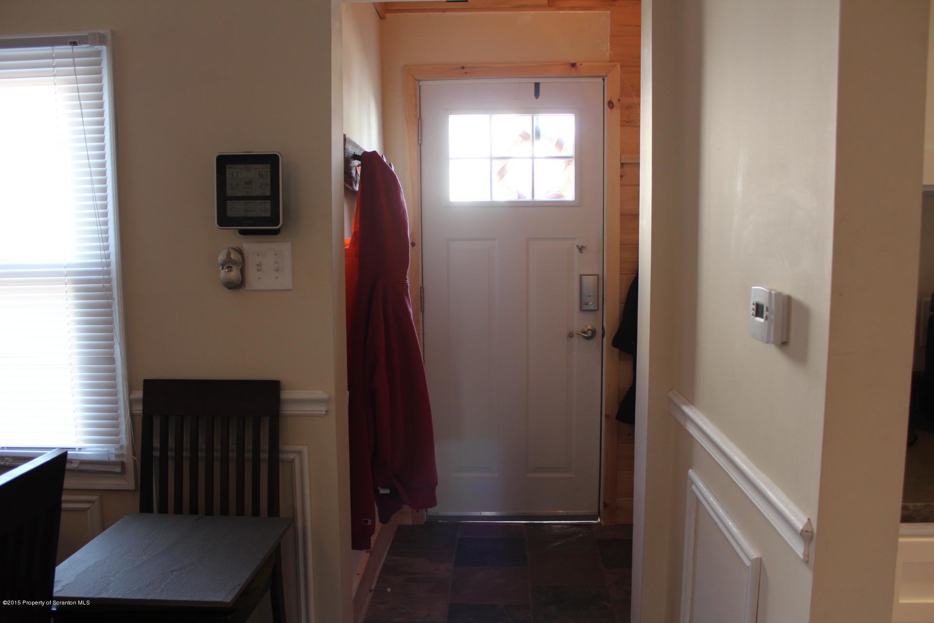18 Linden Street Luzerne, PA 18709 - Photo 2 of 21 a bathroom with a bathtub