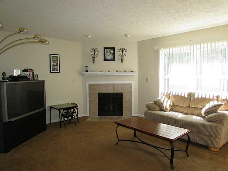 5804 Long Ridge Place Indianapolis, IN 46221 - Photo 3 of 15