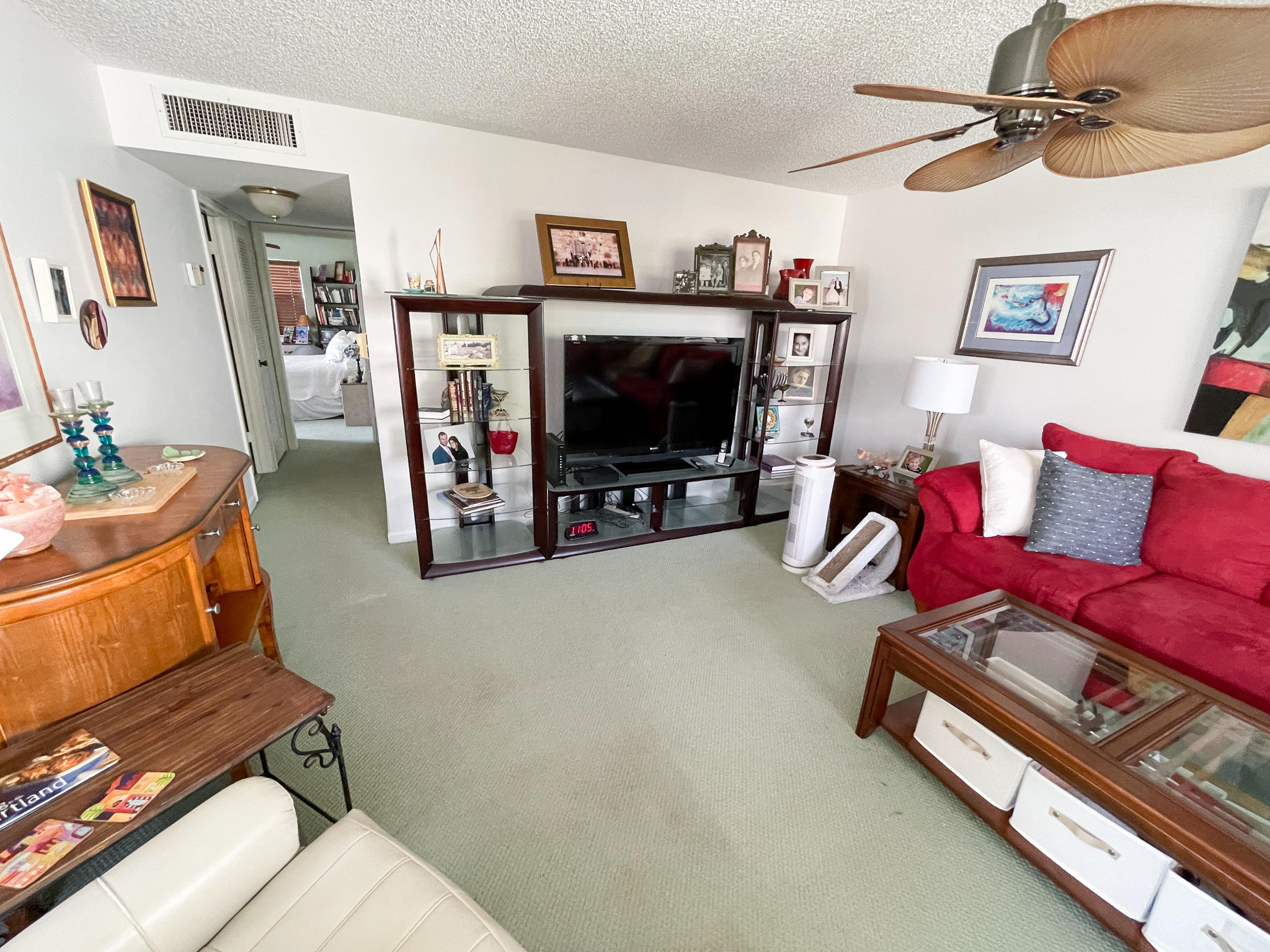 571 Capri L Delray Beach, FL 33484 - Photo 4 of 12 living room
