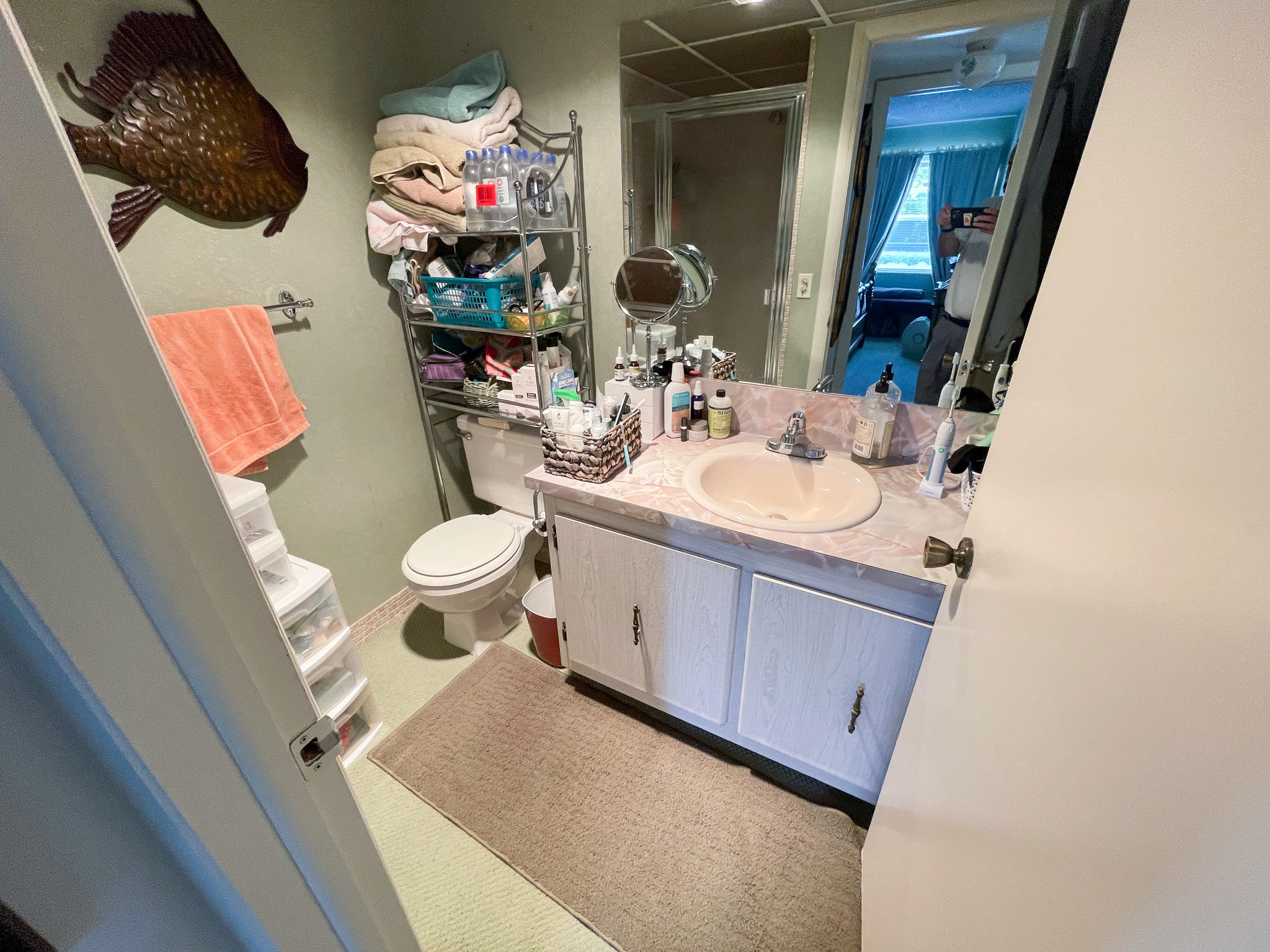 571 Capri L Delray Beach, FL 33484 - Photo 9 of 12 2nd bath