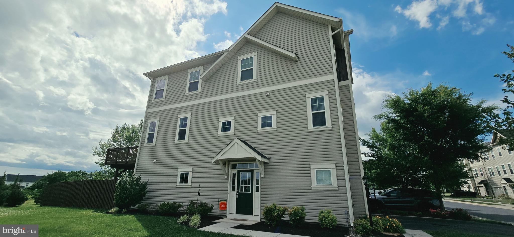 101 Jitterbug Way Stephenson, VA 22656 - Photo 2 of 8
