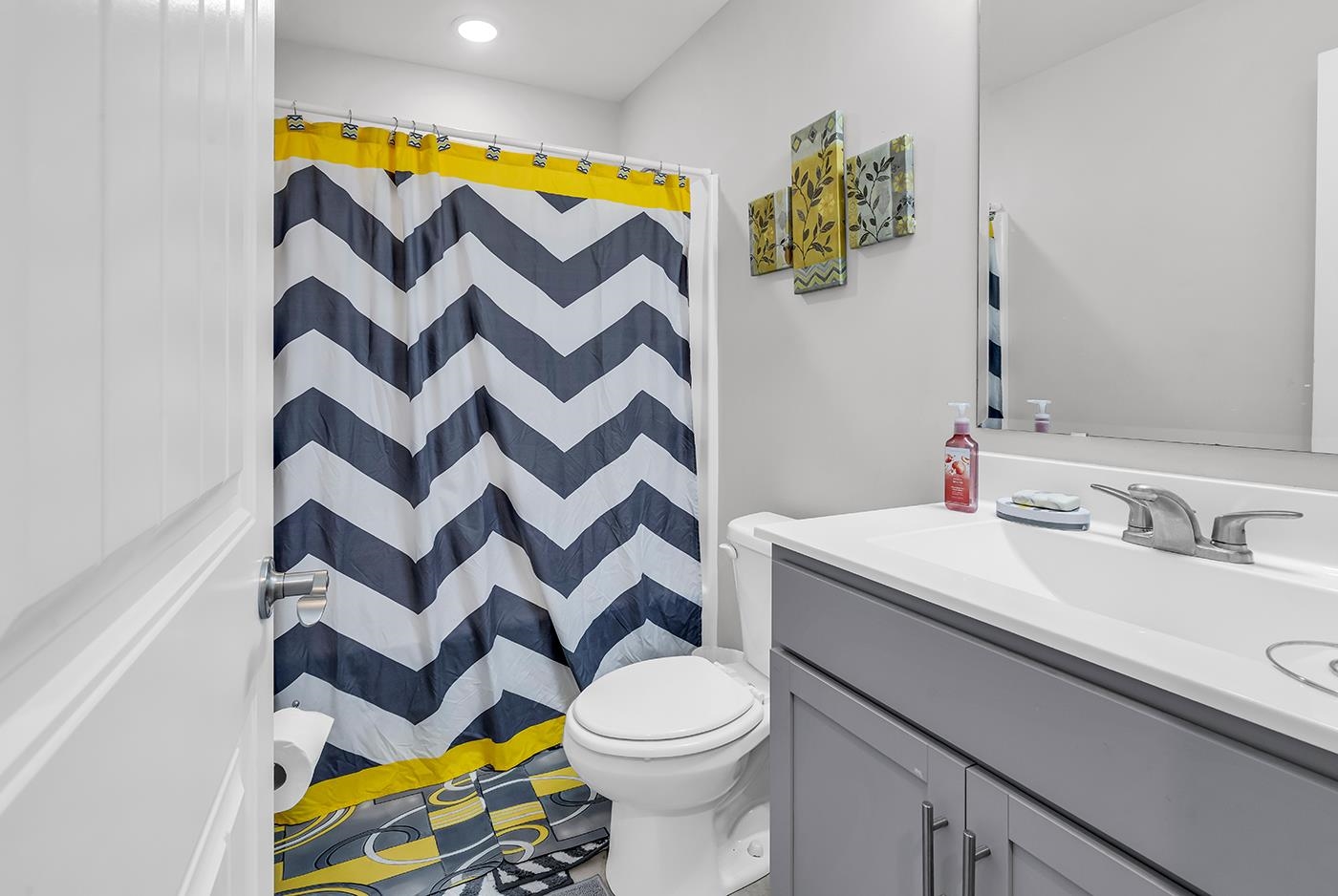 323 Borrowdale Drive Conway, SC 29526 - Photo 2 of 37