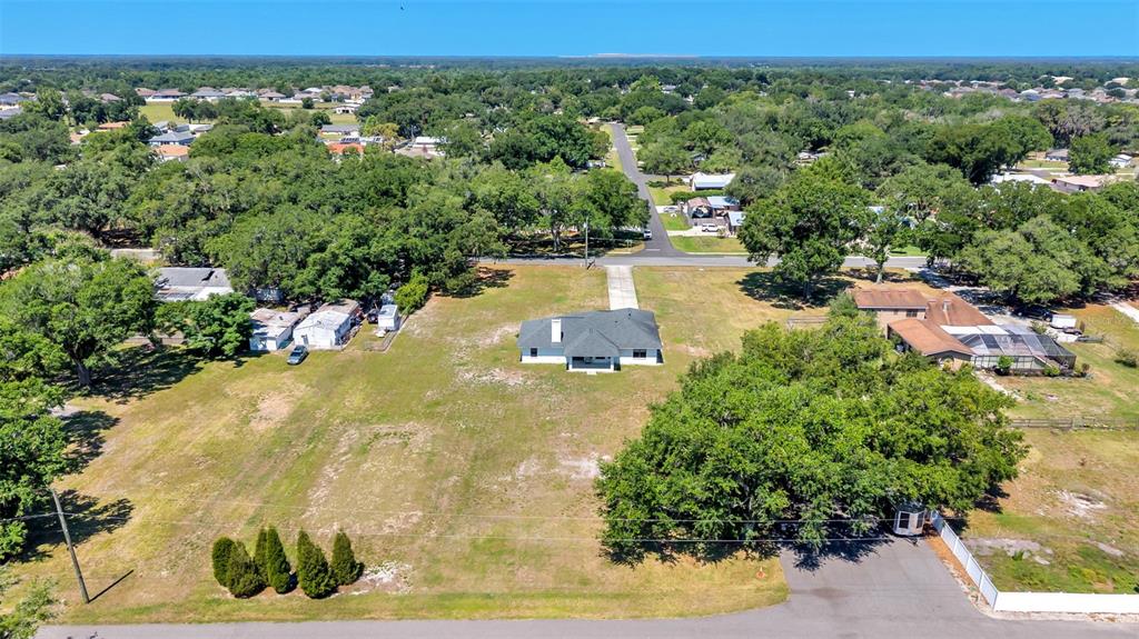 8525 North Campbell Road Lakeland, FL 33810 - Photo 40 of 45 a view of a city