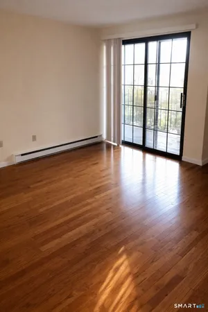 $2,450 | 181 Loomis Drive, Unit 140, West Hartford, CT 06107