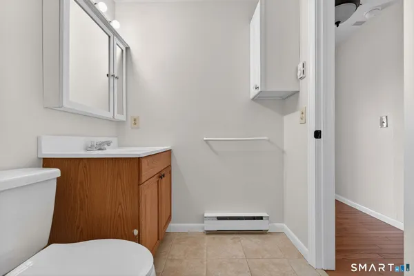 $2,450 | 181 Loomis Drive, Unit 140, West Hartford, CT 06107