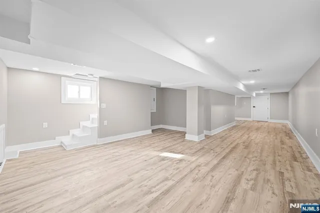 $2,700 | 100 Kansas Street, Unit 1, Hackensack, NJ 07601