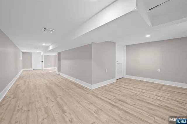 $2,700 | 100 Kansas Street, Unit 1, Hackensack, NJ 07601