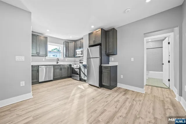 $2,700 | 100 Kansas Street, Unit 1, Hackensack, NJ 07601