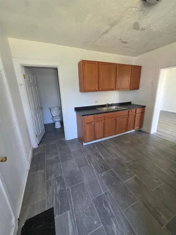 $64,900 | 632 East Iroquois Street, Freeport, IL 61032