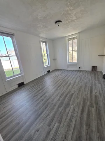 $64,900 | 632 East Iroquois Street, Freeport, IL 61032