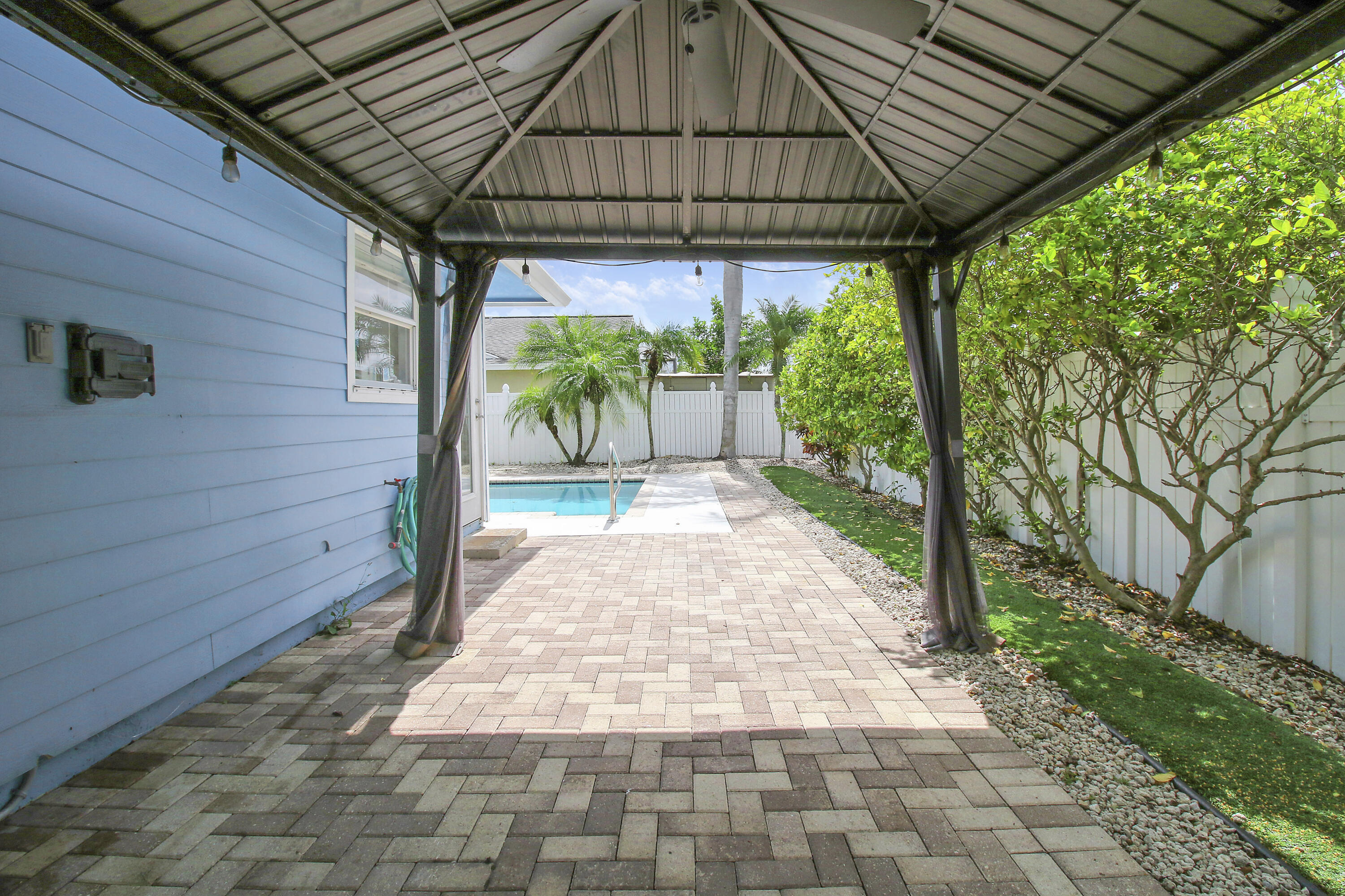 6118 Barbara Street Jupiter, FL 33458 - Photo 29 of 30 House-29