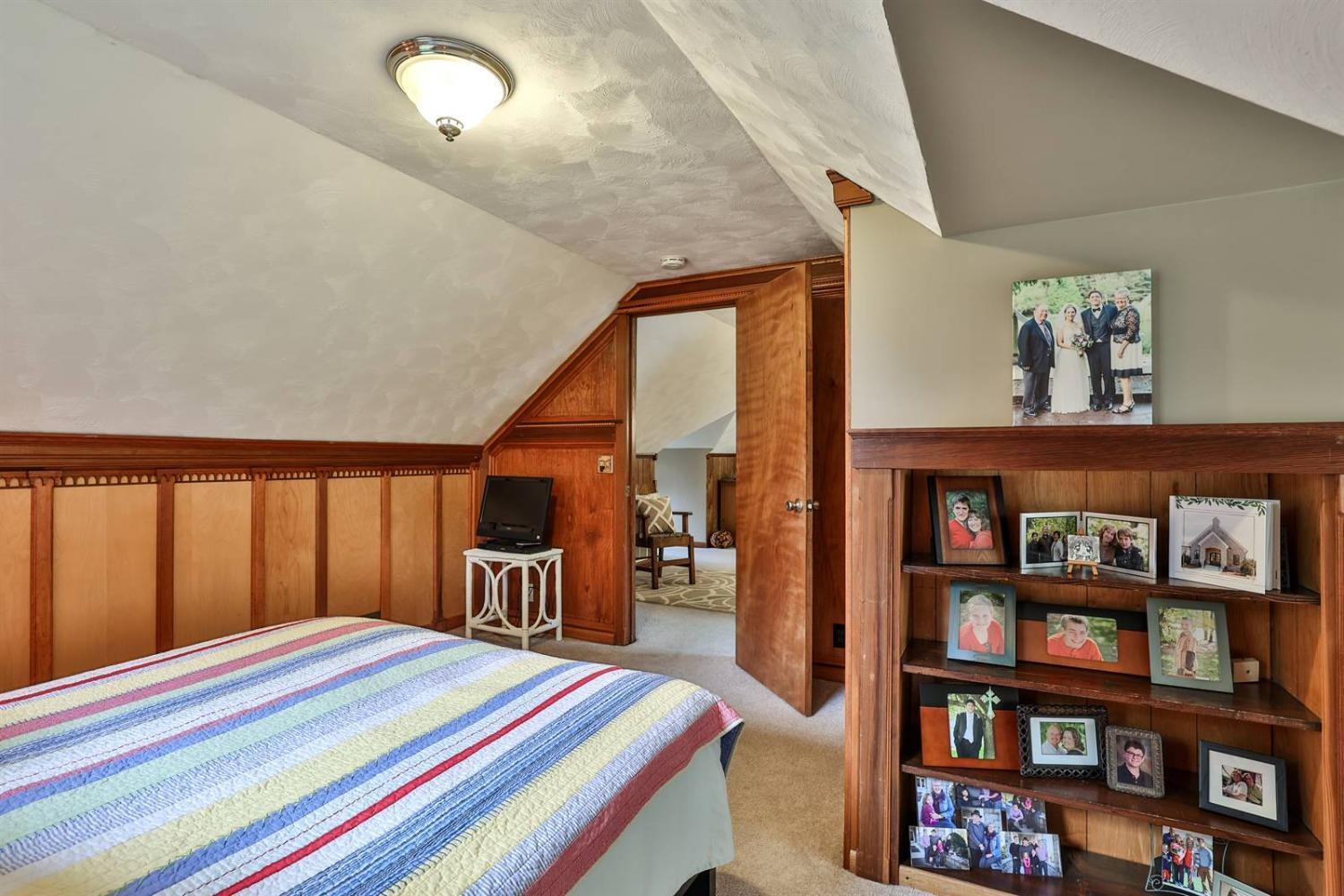 626 Compton Road Cincinnati, OH 45231 - Photo 18 of 50