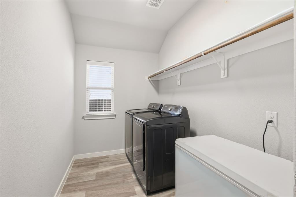 3921 Madison Lane Denton, TX 76208 - Photo 24 of 37 a utility room with dryer and washer