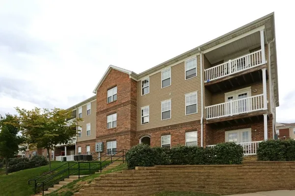 $995 | 2920 Polo Club Boulevard, Lexington, KY 40509