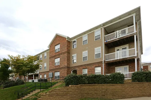 $973 | 2920 Polo Club Boulevard, Lexington, KY 40509