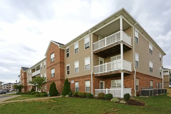 $995 | 2920 Polo Club Boulevard, Lexington, KY 40509