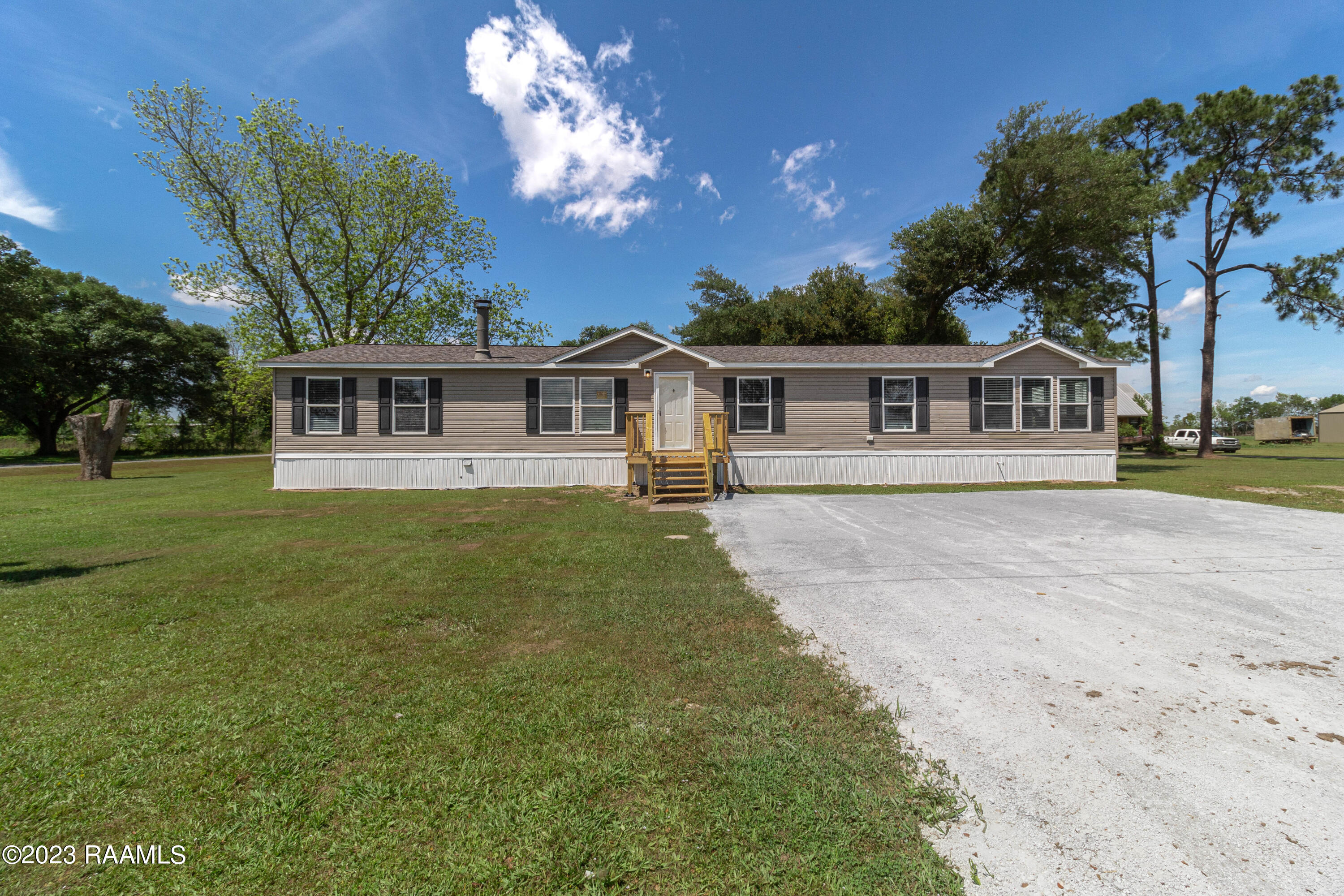4230 Leroy Road Maurice, LA 70555 - Photo 1 of 23 Gallery Image 1