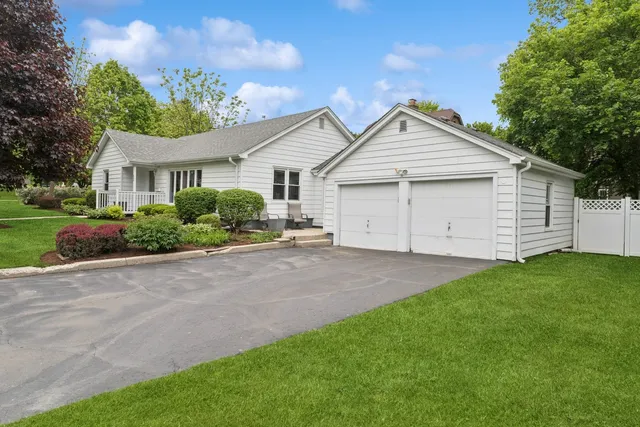 $625,000 | 505 Lange Court, Libertyville, IL 60048