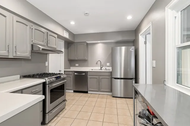 $625,000 | 505 Lange Court, Libertyville, IL 60048