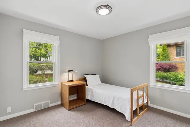 $625,000 | 505 Lange Court, Libertyville, IL 60048