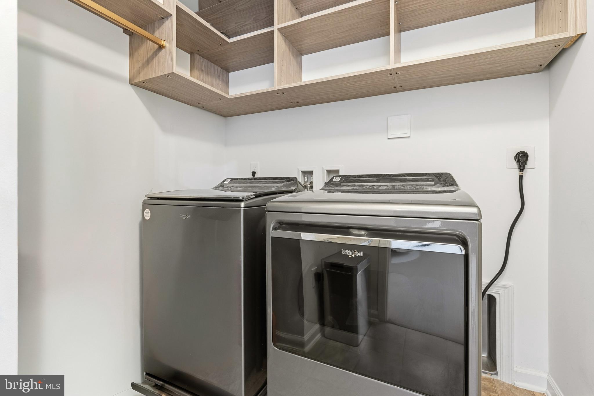 5902 Forum Square Frederick, MD 21703 - Photo 24 of 28 Laundry Room