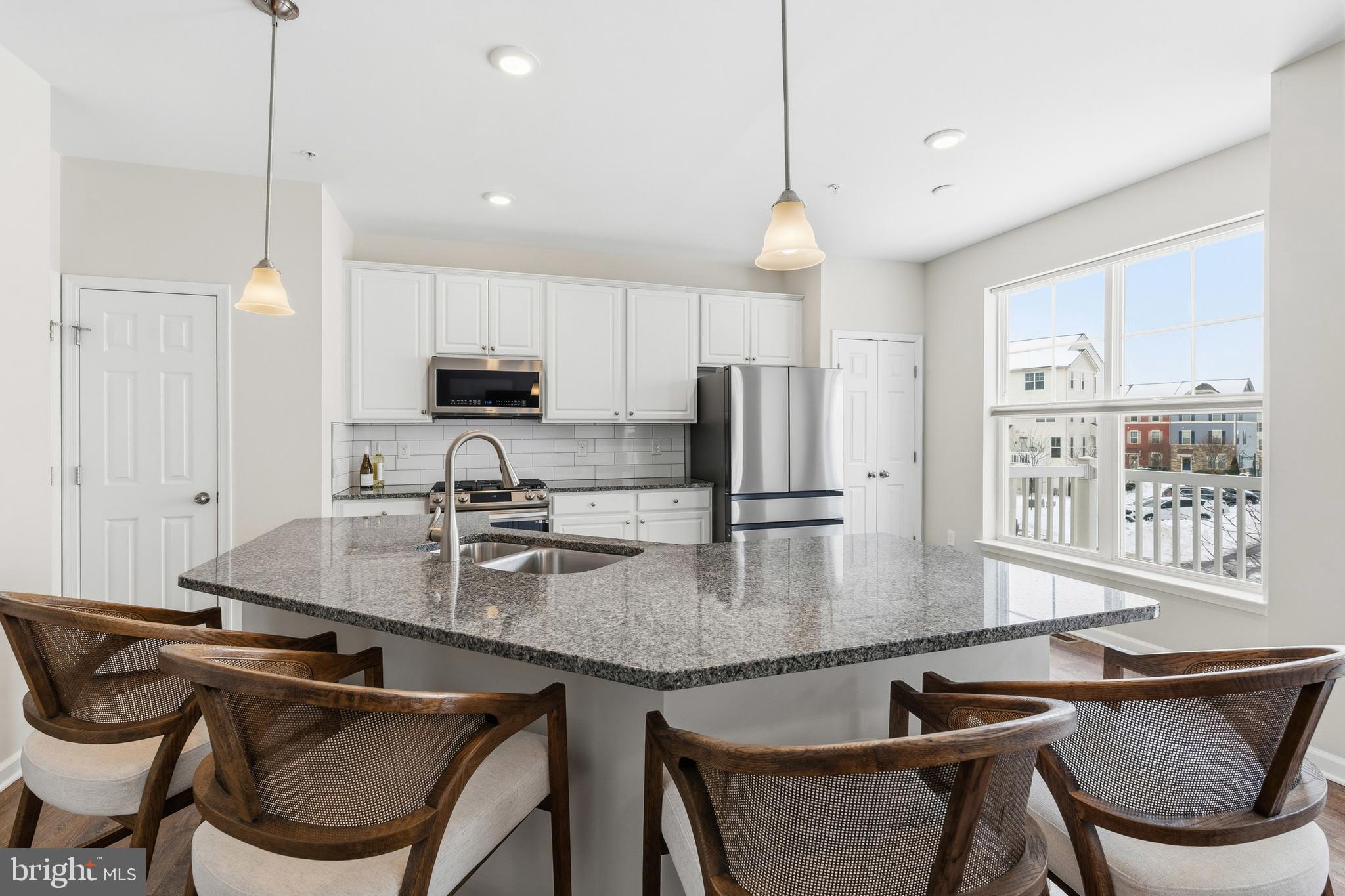 5902 Forum Square Frederick, MD 21703 - Photo 8 of 28 Kitchen