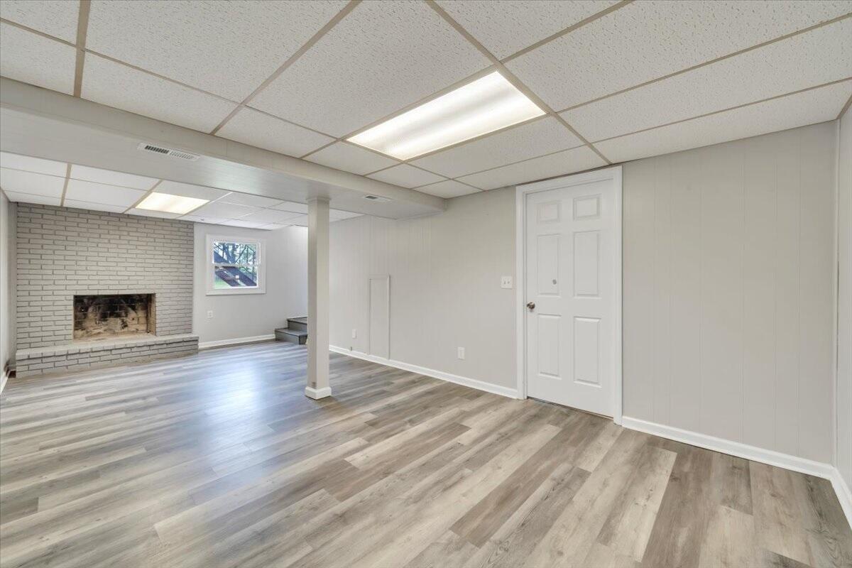 4015 Mockingbird Hill Road Roanoke, VA 24012 - Photo 17 of 33 Family Room- lower level