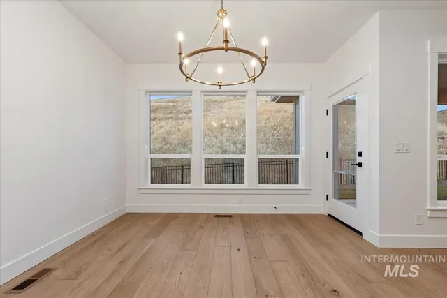 $699,880 | 6627 North Good Drive, Eagle, ID 83714