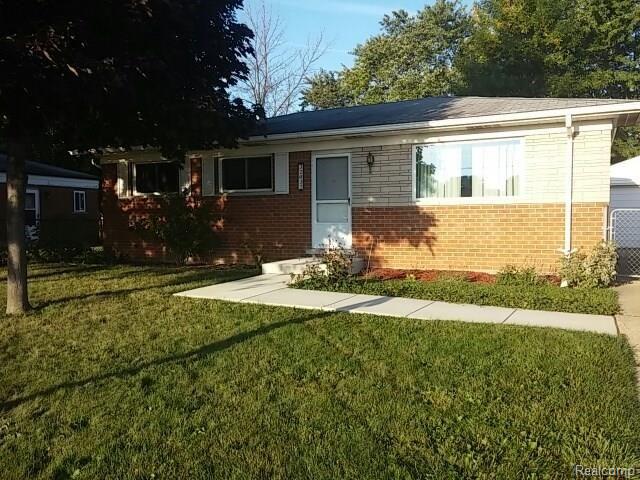 32037 Schoenherr Road Warren, MI 48088 - Photo 1 of 18 20150924_083417_resized.jpg