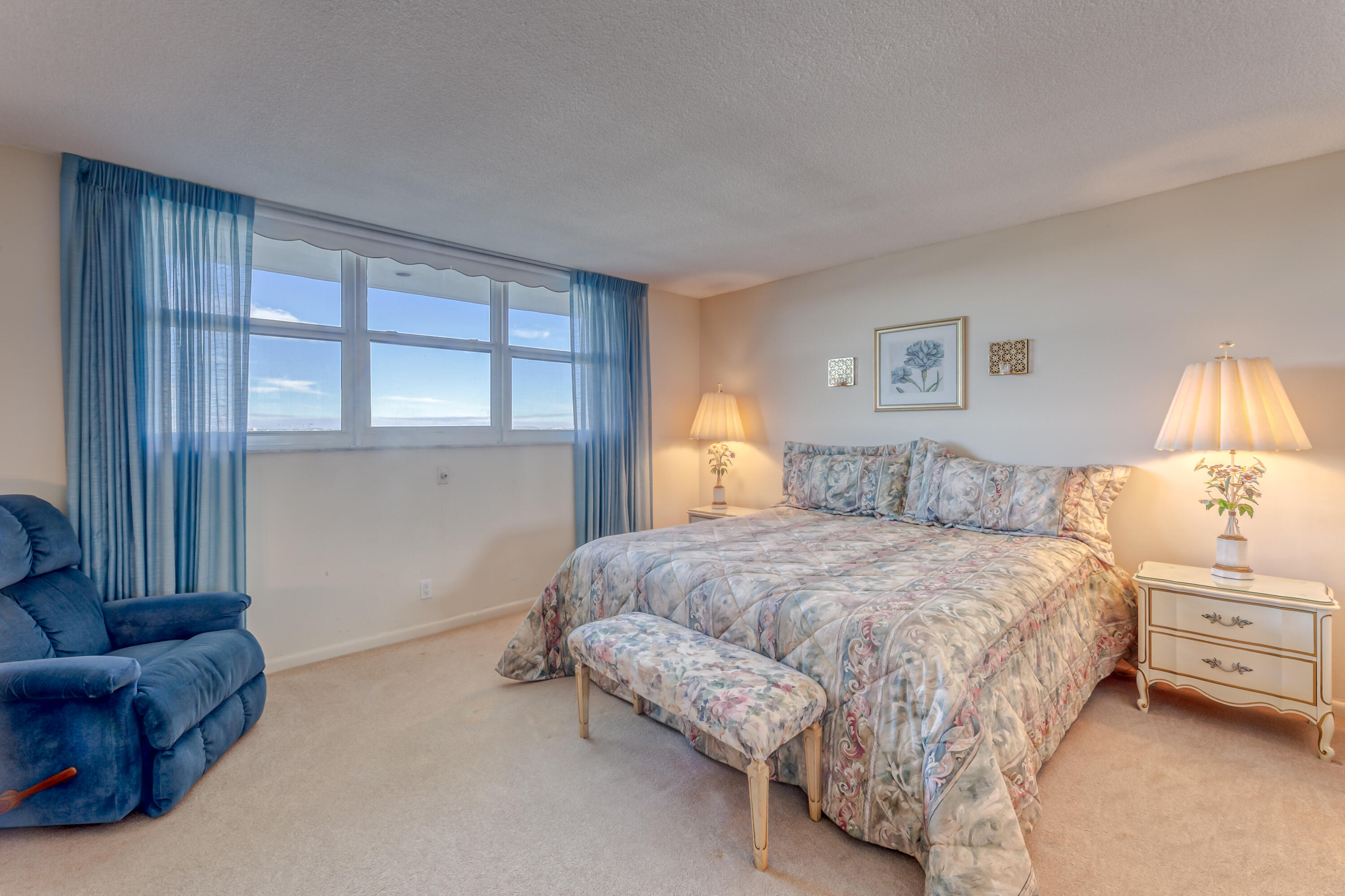 303 North Riverside Drive, Unit PH5 Pompano Beach, FL 33062 - Photo 7 of 46 Large Primary Bedroom