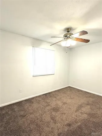 $1,600 | 723 Sycamore Street, Unit C, Highland, IL 62249